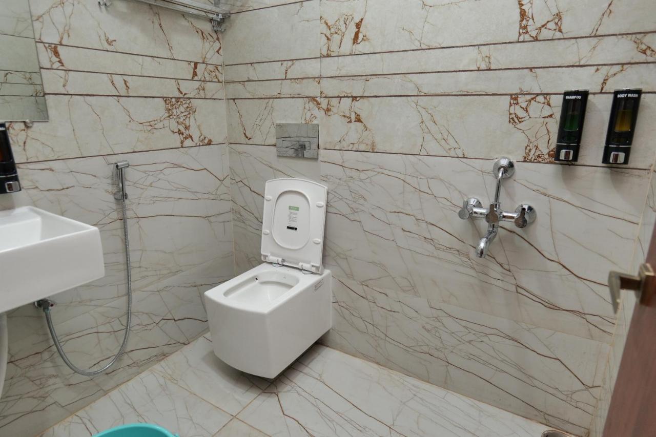 V Hotel Brahmapur Exterior photo